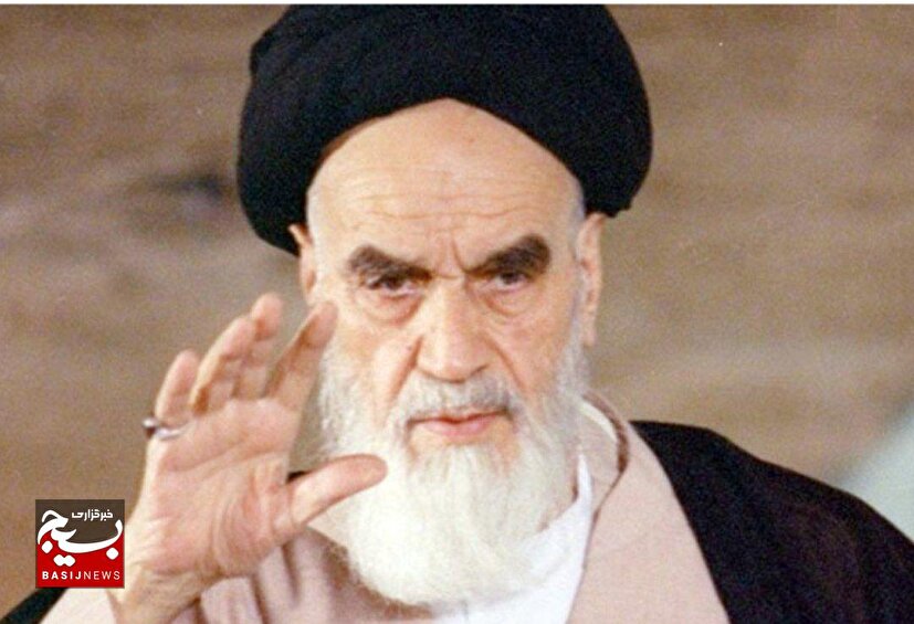 امام خمینی (ره)؛ مردی با تبر ابراهیم و ندای موسوی در قلب قرن بیستم