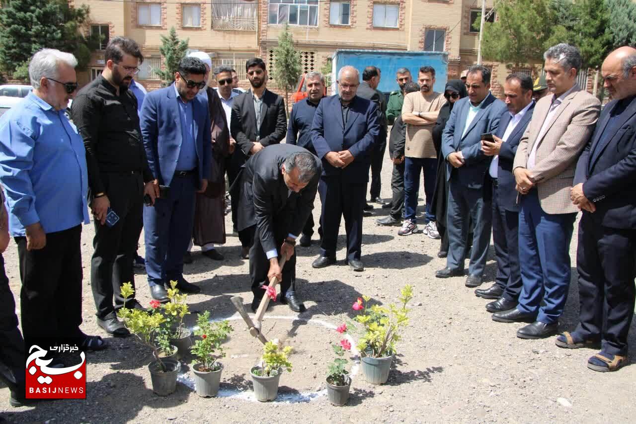 کلنگ مدرسه خیرساز ۱۲ کلاسه در محمدیه بر زمین خورد