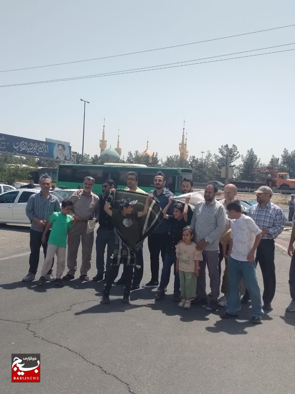کارگران شهرستان البرز در مرقد امام؛ از سنگر تولید تا صحنه‌ بیعت