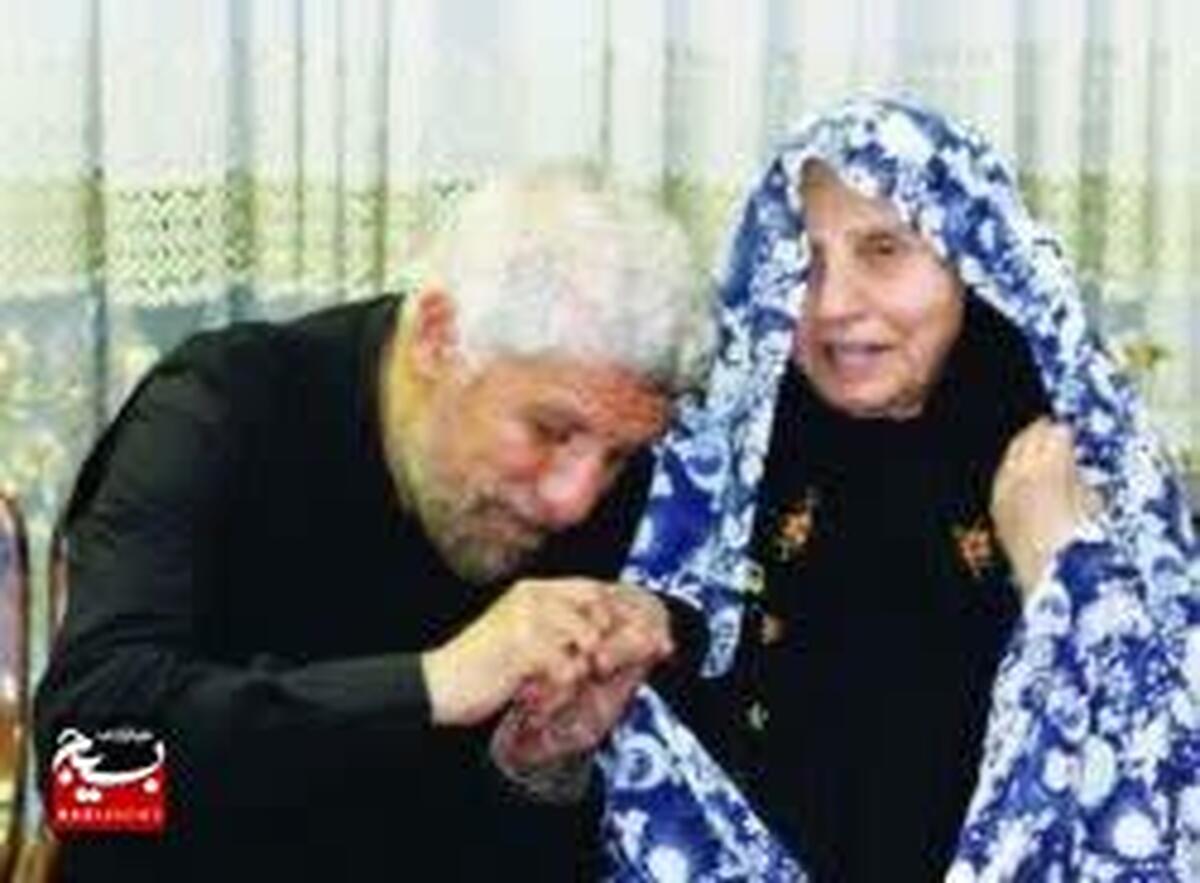 مادر سرتیپ دوم پاسدار حاج صادق آهنگران به رحمت ایزدی پیوست