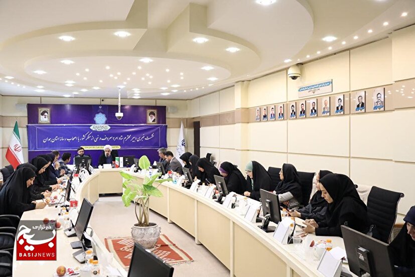 نشست خبری دبیر ستاد امر به معروف و نهی از منکر کشور با اصحاب رسانه همدان