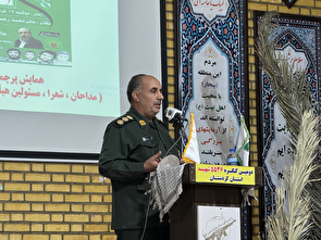 مداحان در خط مقدم جهاد تبیین هستند