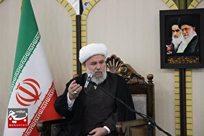 ابعاد شخصیتی حضرت امام خمینی (ره) خاورمیانه و بشریت را مدیون...