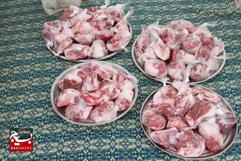 چهار رأس گوسفند بین نیازمندان در دهه ولایت توزیع شد