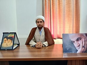 حفظ انقلاب و عزت و استقلال کشور در مقابله با توطئه ها نقشی بی بدیل رهبری است