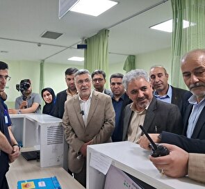 وزیر بهداشت: تجهیزات درمان بیماران در ایلام تا دو سال آینده تامین می‌شود