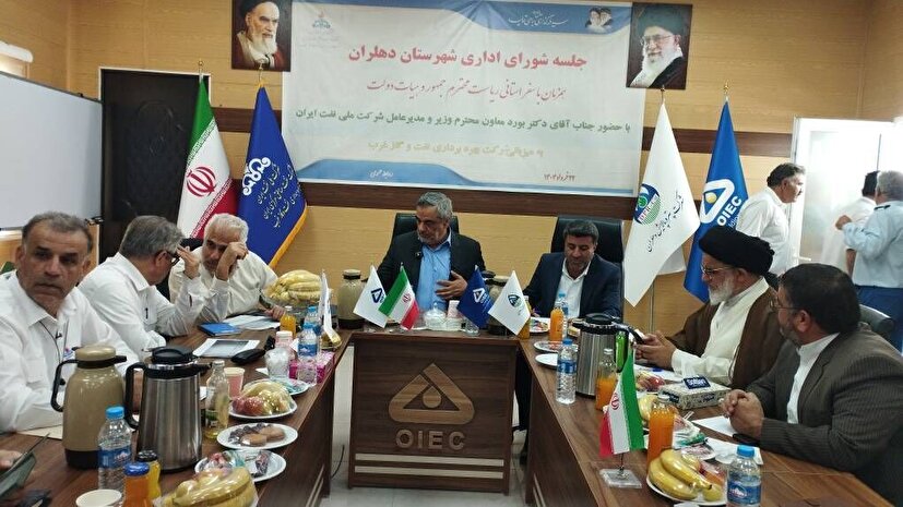 تأکید معاون وزیر نفت بر توسعه میادین گازی و رفع مشکل پتروشیمی دهلران