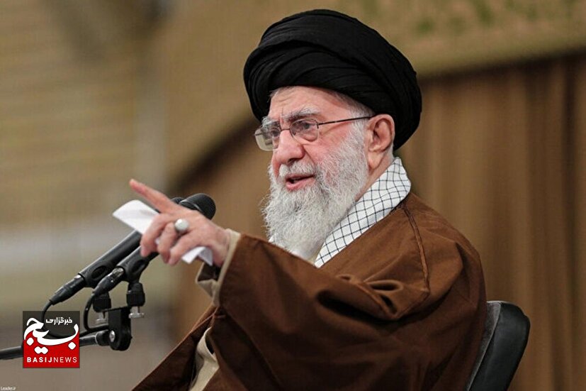 نیروهای مسلح، رژیم رذل صهیونی را بیچاره خواهند کرد؛ همه‌ مردم پشتیبان آنها هستند