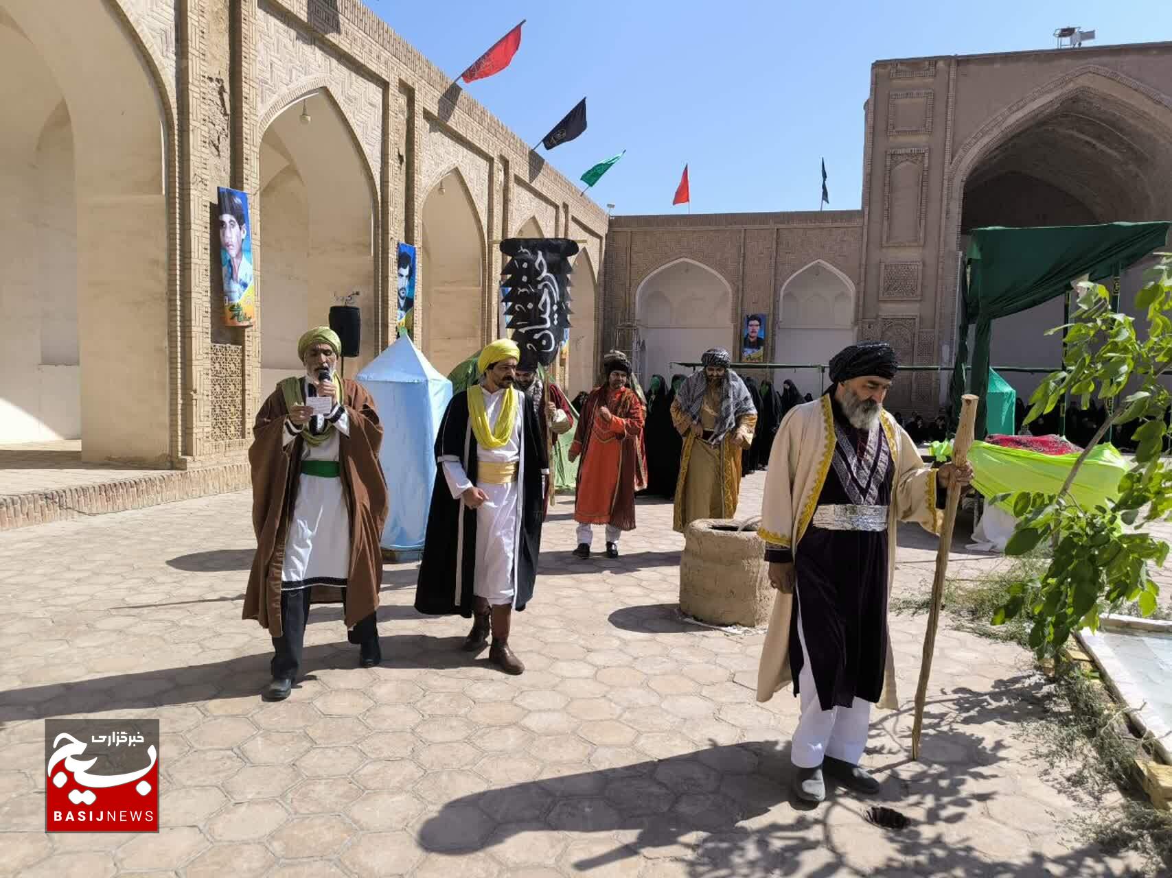 بازسازی واقعه غدیر در محل مسجد جامع شهرستان گناباد