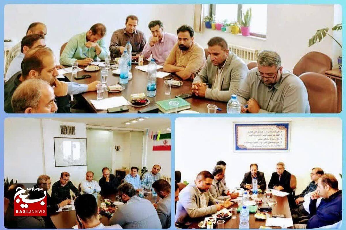 هیچ گونه کمبود مواد غذایی در سطح عرضه در شهرستان آبیک وجود ندارد