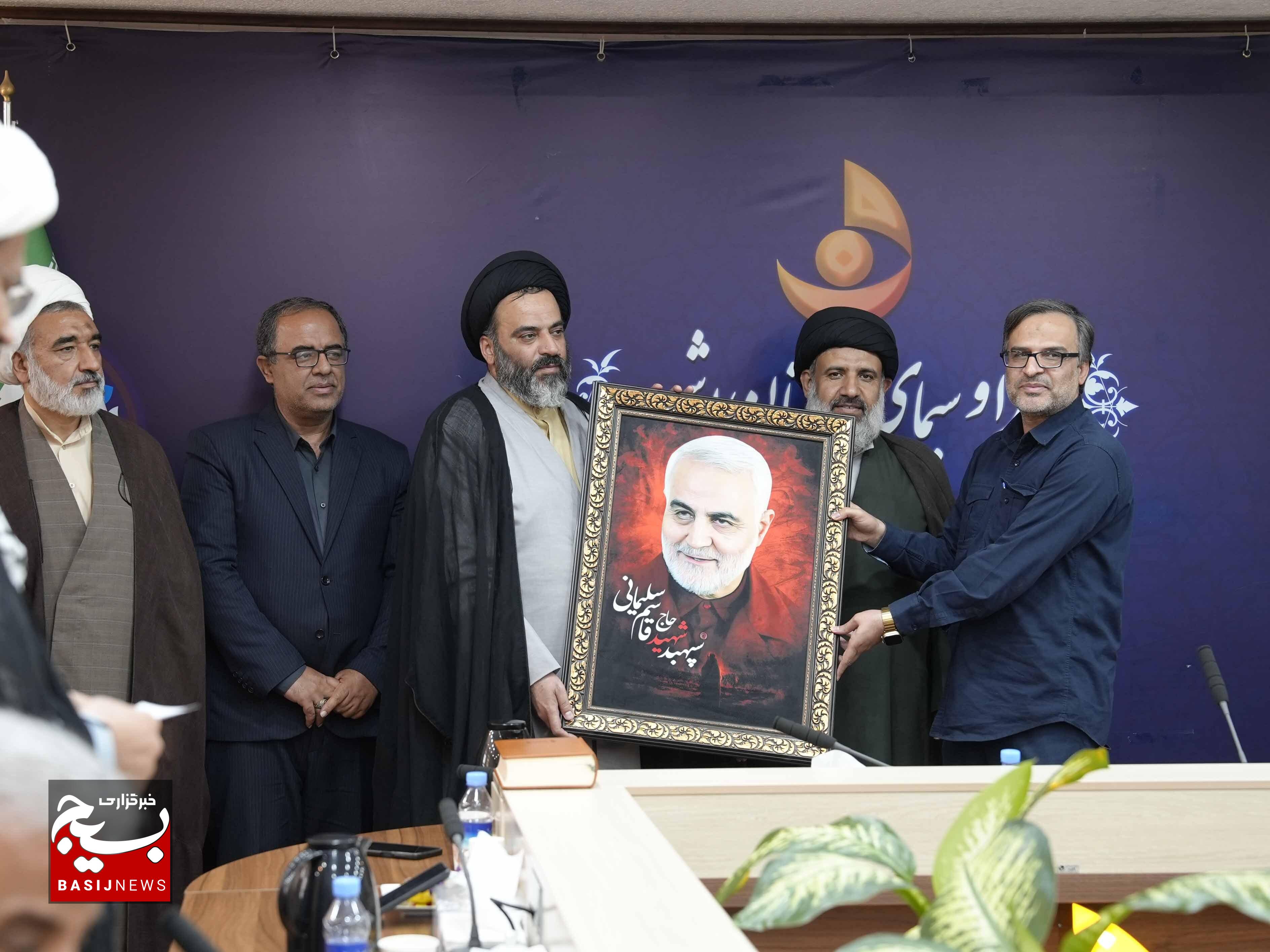 رسانه قوی می تواند دشمن را در هر سطی زمین گیر کند