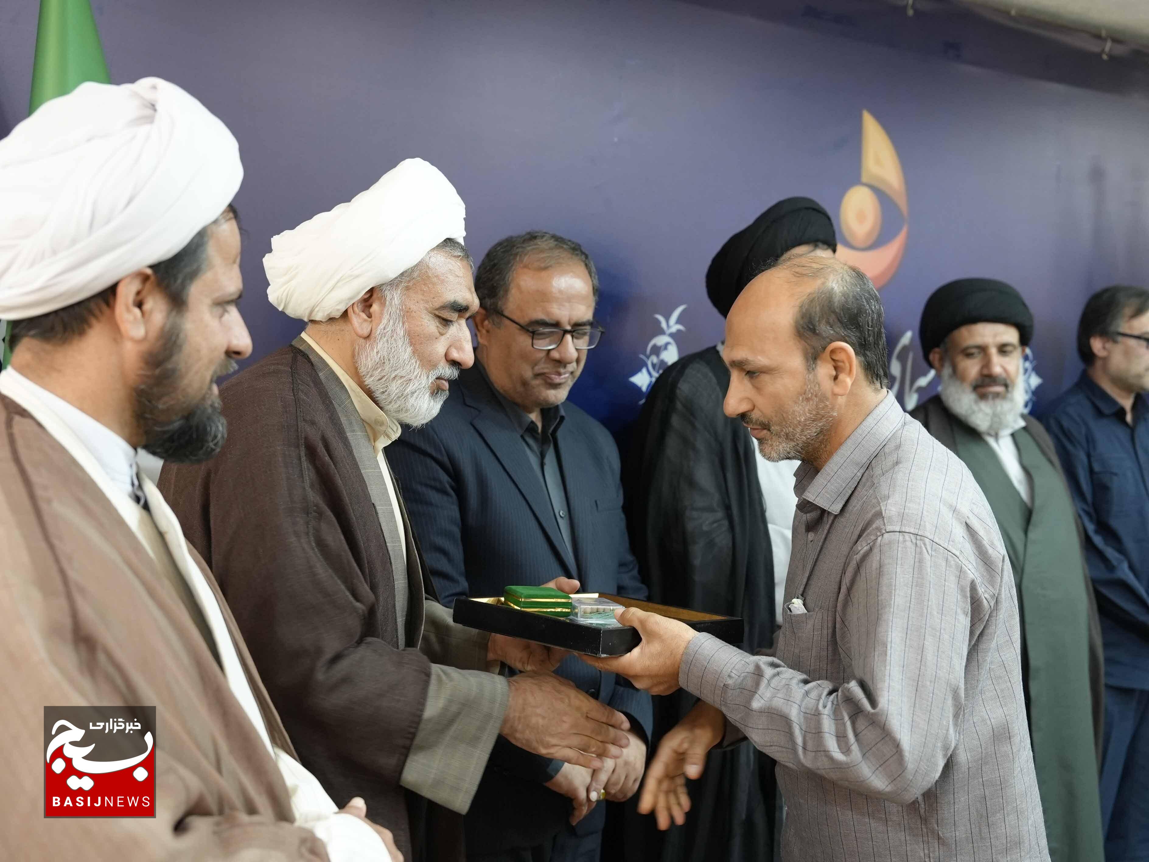 رسانه قوی می تواند دشمن را در هر سطی زمین گیر کند