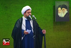 دشمن، در مقابل تسلیحات نظامی ما غافلگیر شد