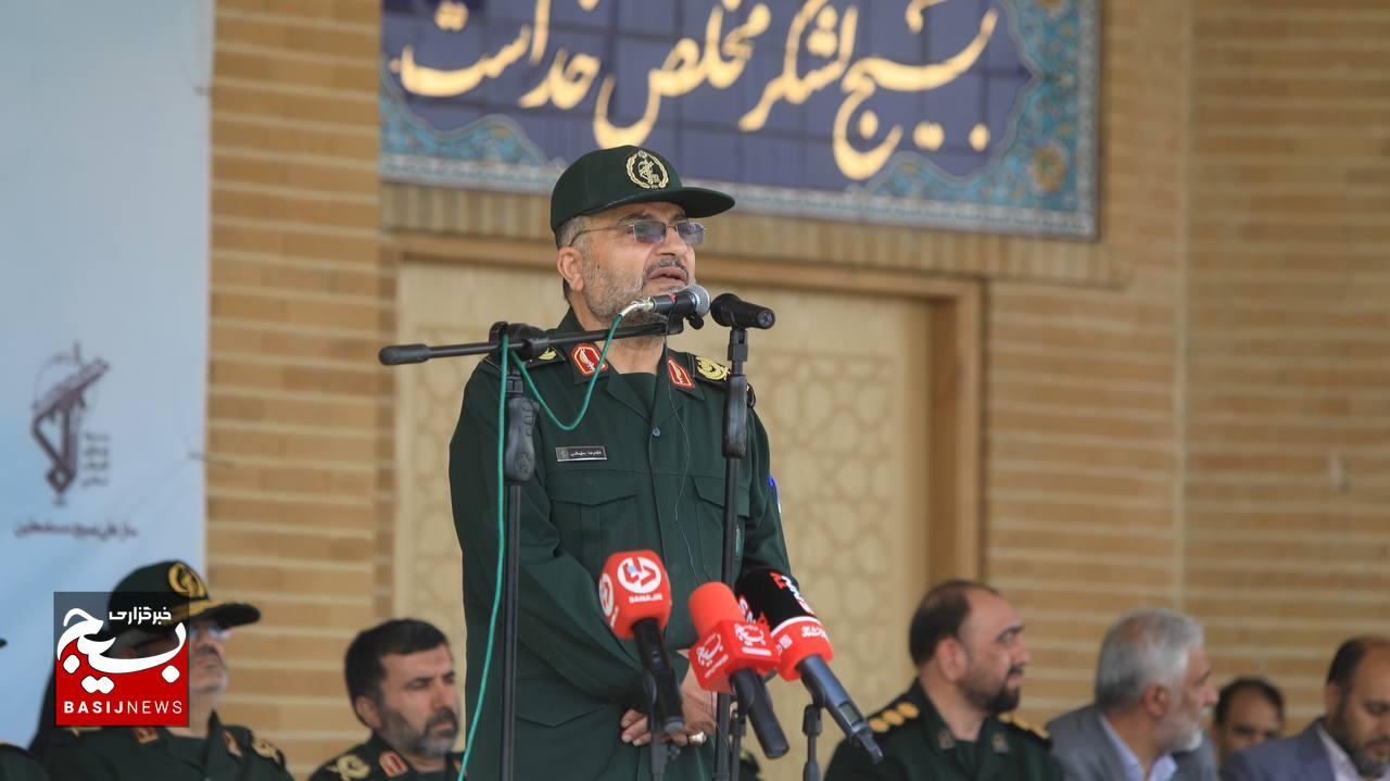 آیین سراسری تحویل تجهیزات حوزه‌های مقاومت بسیج مساجد و محلات و اقشار و کانون‌های متخصصین بسیج (طرح ملی سردار شهید سید محمد حجازی)