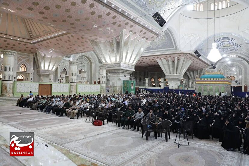 گردهمایی عظیم روشنگران بسیج در حرم امام خمینی (ره)؛ احیای گفتمان مقاومت در مکتب روح‌الله