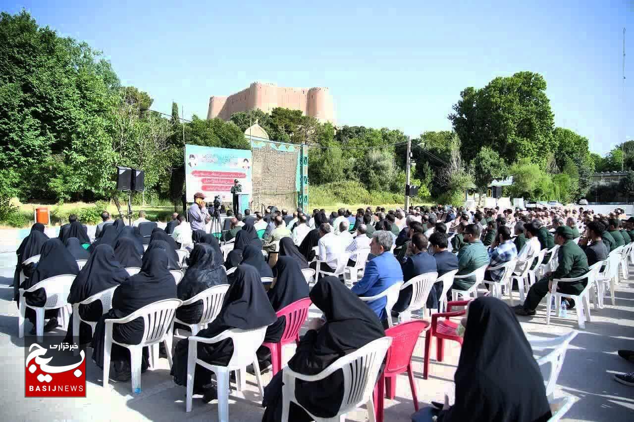در ترویج سیره شهدا کوتاهی کردهایم؛ یادواره شهدای حاج عمران را متمرکز برگزار کنیم در ترویج سیره شهدا کوتاهی کردهایم؛ یادواره شهدای حاج عمران را متمرکز برگزار کنیم