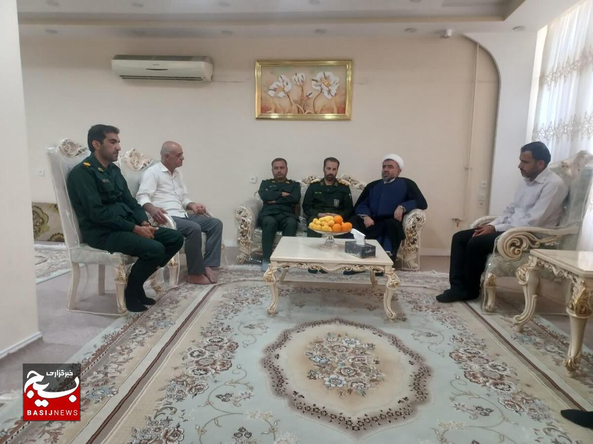 دیدار و سرکشی از خانواده شهید شاخص شهرستان ایذه