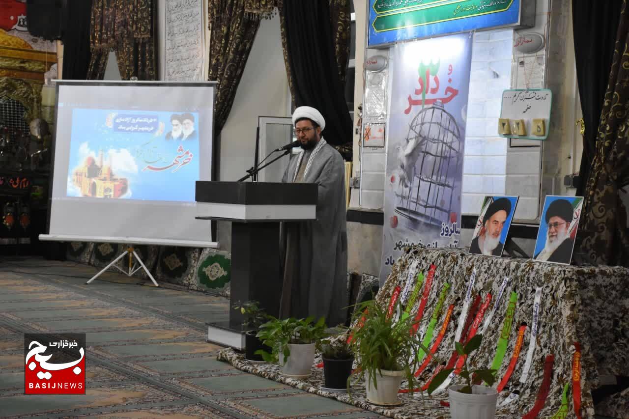 اصناف پیشتاز خدمت‌رسانی و جهاد تبیین در جامعه هستند
