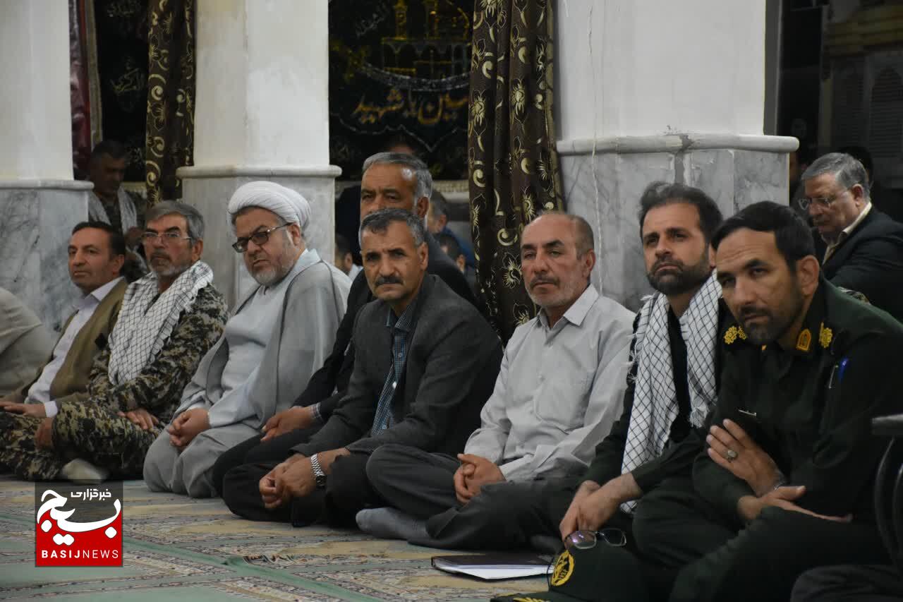 اصناف پیشتاز خدمت‌رسانی و جهاد تبیین در جامعه هستند