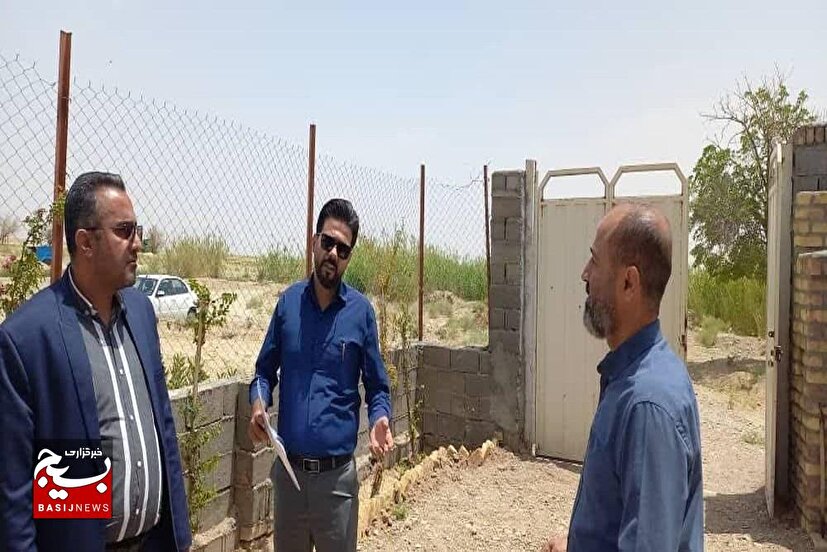 بازدید رئیس حوزه قضایی شهرستان سرخه از ساخت و سازهای غیرمجاز