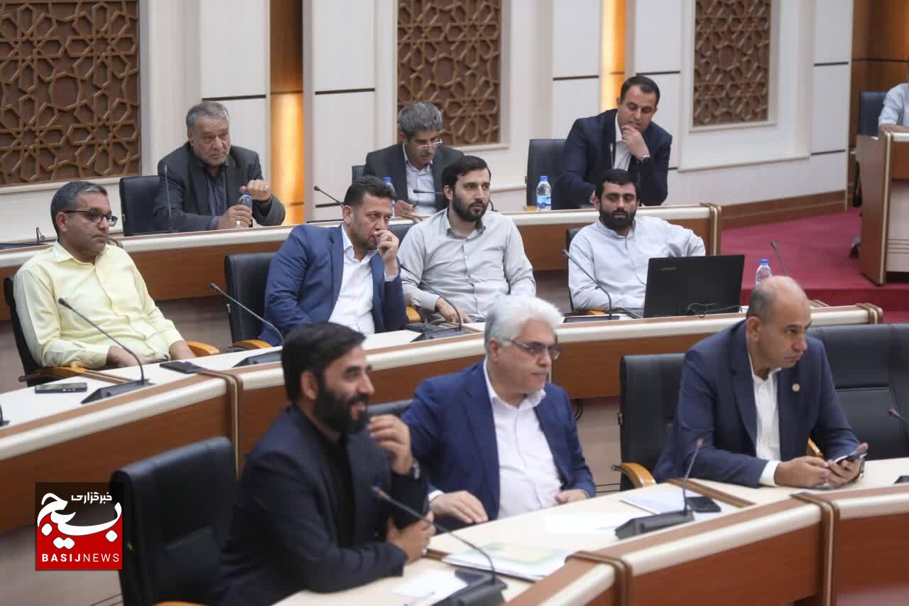 نشست بسیج اصناف با تشکل‌های سراسری رانندگان و کامیون‌داران