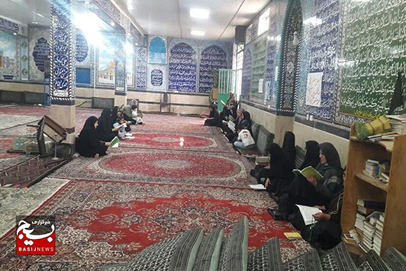 از گلباران قبور پاک شهدا تا نشست روشنگری هفته جمعیت در سرخه