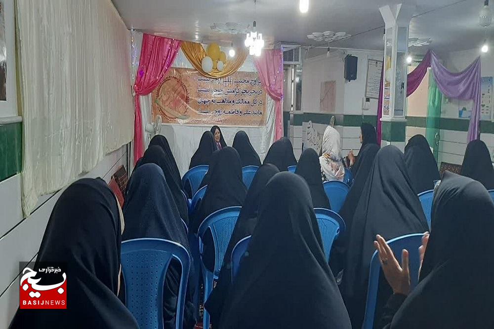 نشست های روشنگری بامحوریت فرزندآوری و شهدای خدمت در سرخه برگزار شد