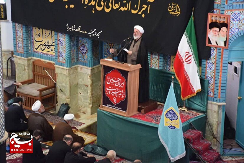 ملت امام حسینی (ع) با عبرت‌های عاشورایی و شهادت هرگز تسلیم زور نخواهند شد