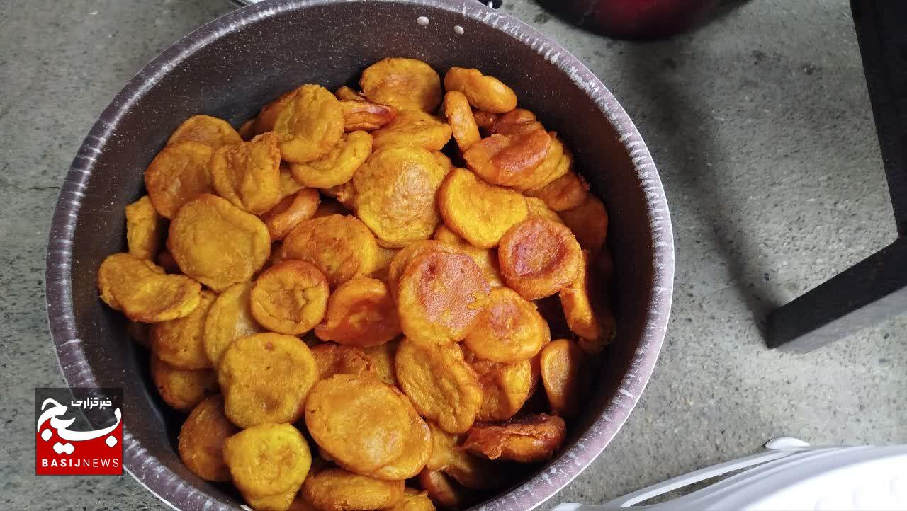 میزبانی بانوان آستانهای با سنتی بیش از یکقرن در شب تاسوعا میزبانی بانوان آستانهای با سنتی بیش از یکقرن در شب تاسوعا
