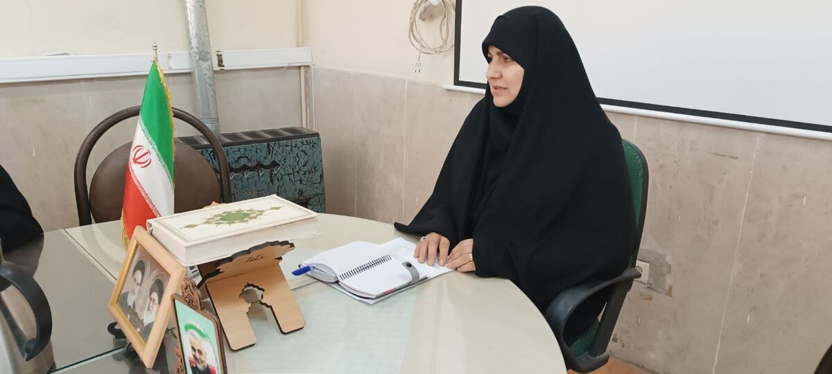 با لشکر زنانه زینبیون، صلابت زنان لرستان را به رخ دشمن می‌کشیم