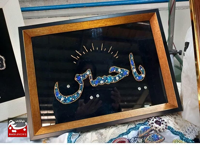 واگذاری سفارشات تولید محصول به خانم‌های سرپرست خانوار/ وقتی هنر و تفکر بسیجی رمز موفقیت بانوی بروجردی...