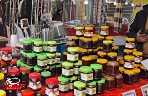 توزیع بسته‌های جهادی در بین اقشار کم برخوردار/ برپایی نمایشگاه اقتصاد مقاومتی در فردیس