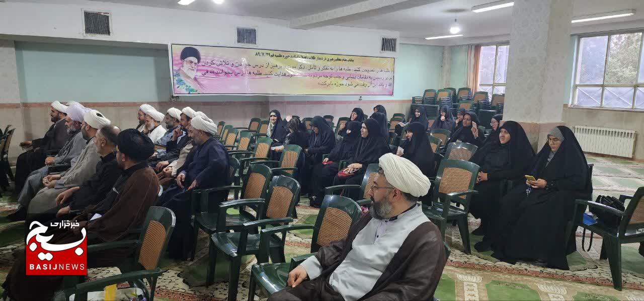 شهدا قدرت‌سازان واقعی میدان نبرد هستند 