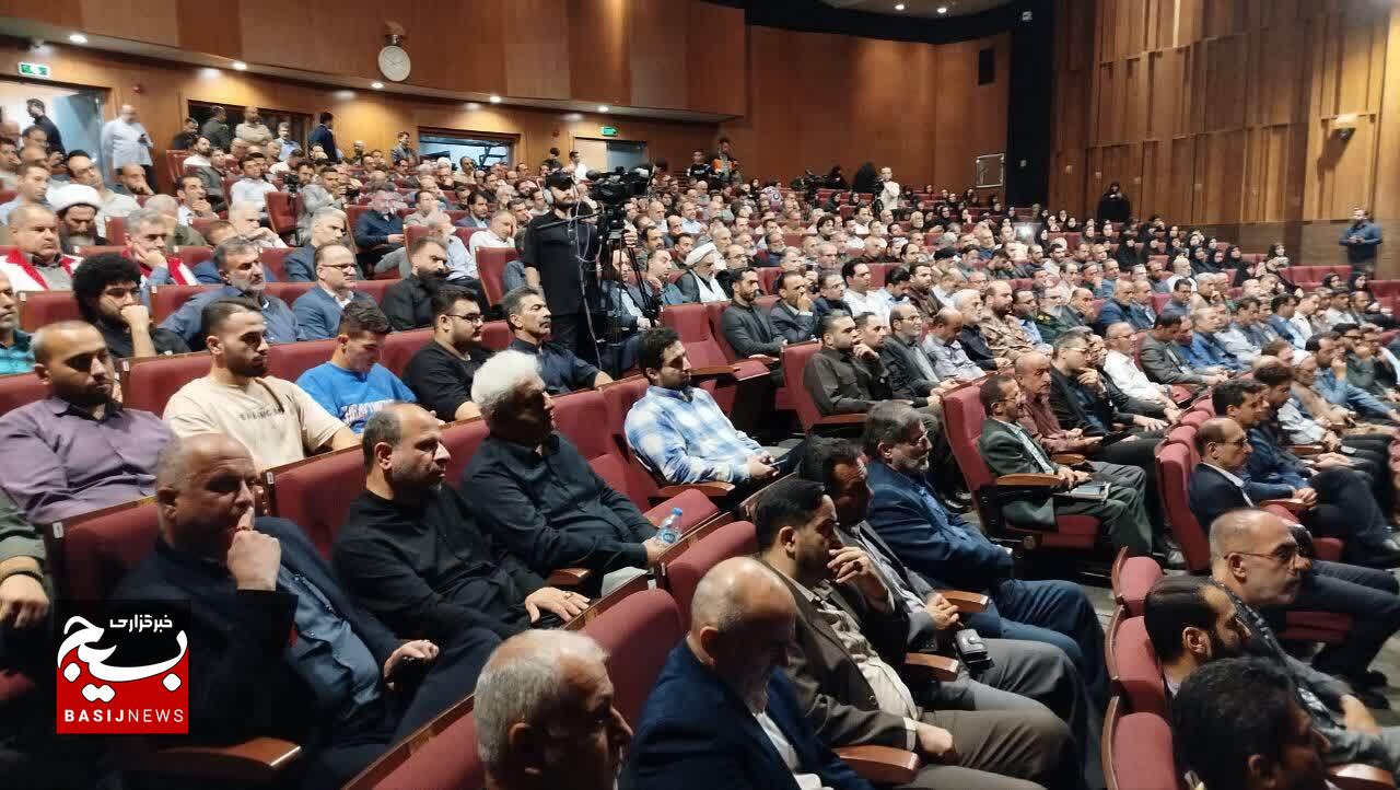 خدمت بی‌منت شهیدان، الگویی برای مدیران امروز است 