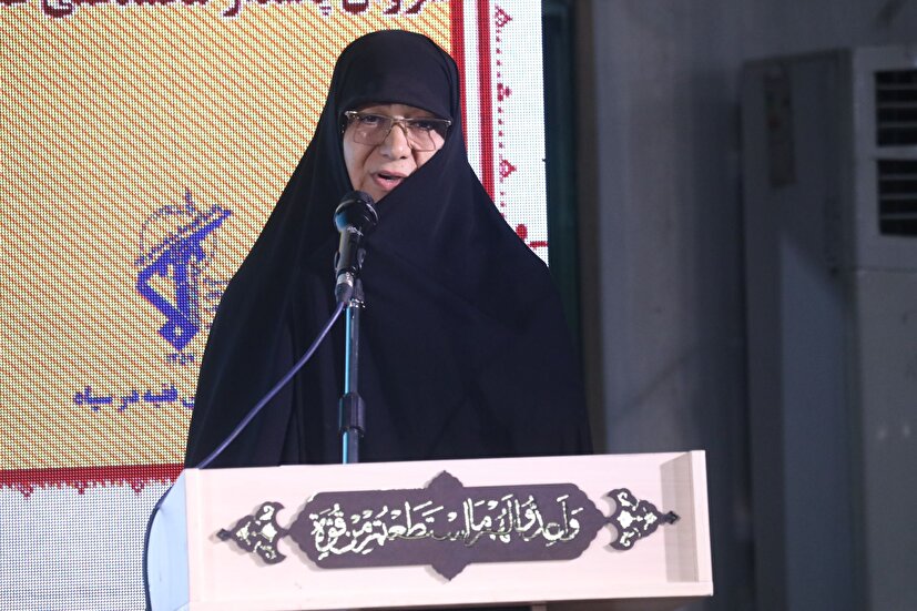همسر شهید رشید: افتخار سرلشکر رشید، شهادت توسط بدترین خلق روزگار است