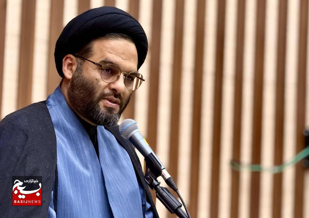 جامعه قرآنی باید منادی وحدت، بشارت‌دهنده ارزش‌ها و ایستاده در میدان مجاهدت باشد+عکس