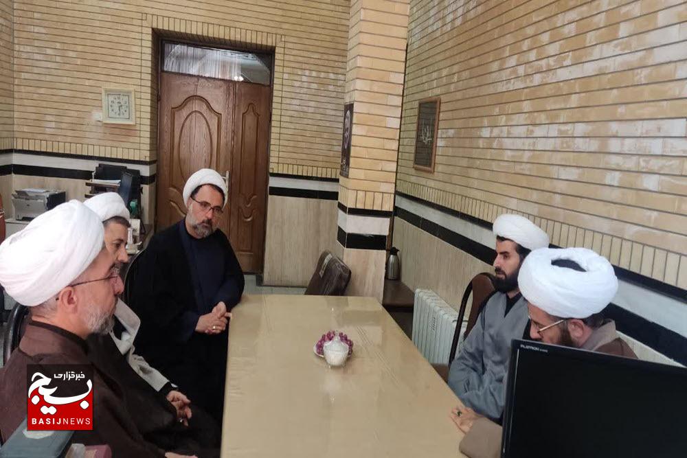 نهاد نمایندگی رهبری در دانشگاه‌ها نقش حیاتی در ترویج ارزش‌های اسلامی و انقلابی دارد