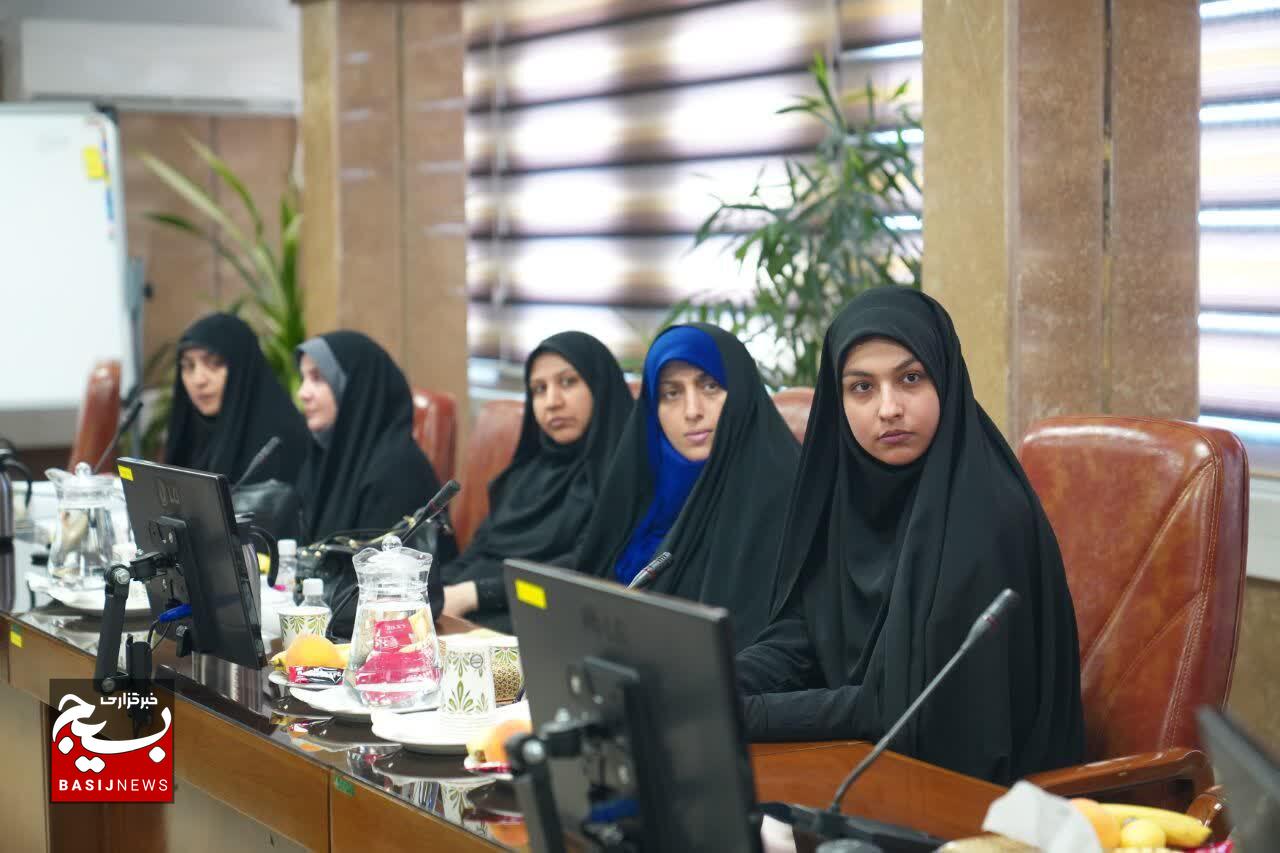 کارگروه هیئت اندیشه ورز خواهران کارگروه هیئت اندیشه ورز خواهران