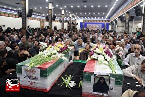مراسم وداع با دو شهید در مصلی هشتگرد برگزار شد+تصاویر