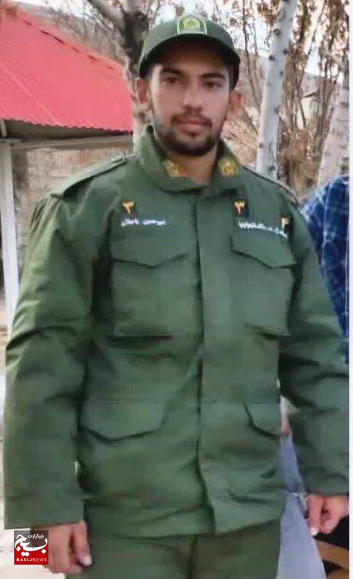  پيکر شهيد مدافع ايران اسلامي، شهيد فراجا "اميرحسين باجلان" در قزوین تشییع می‌شود