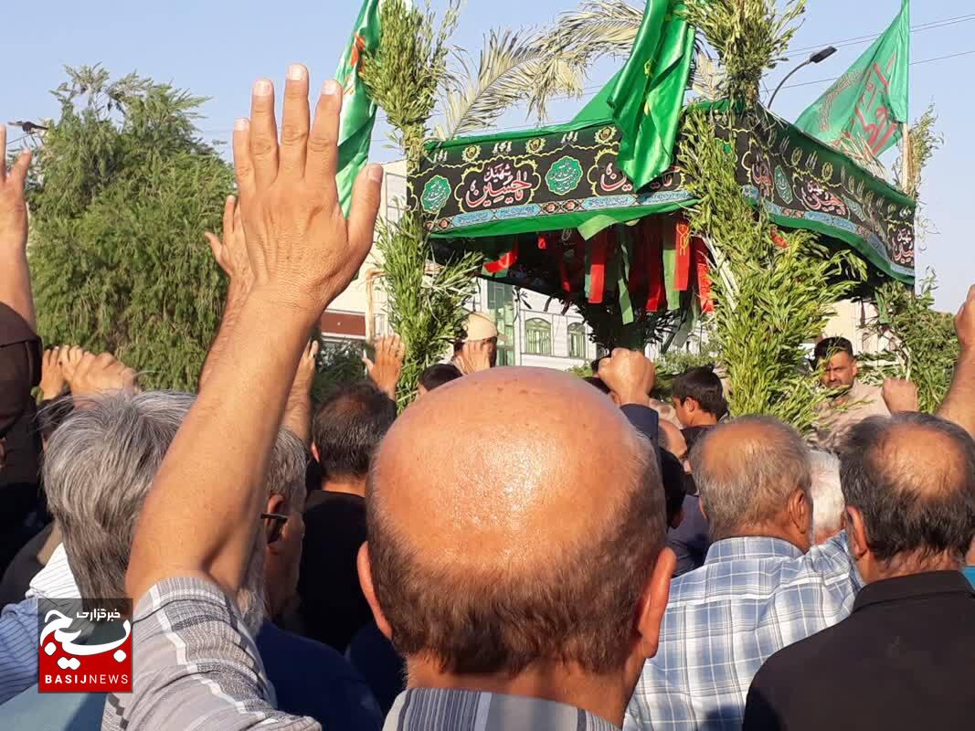 مردم کازرون در این جنگ تحمیلی با تقدیم سه شهید نوذری، عباسی و برجی دین خود را به ایران اسلامی ادا کردند+عکس