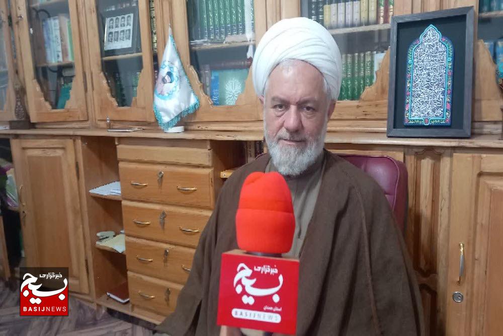 نماز جمعه تریبون مردمی و حاکمیتی برای وحدت و آگاهی‌بخشی در جامعه اسلامی است