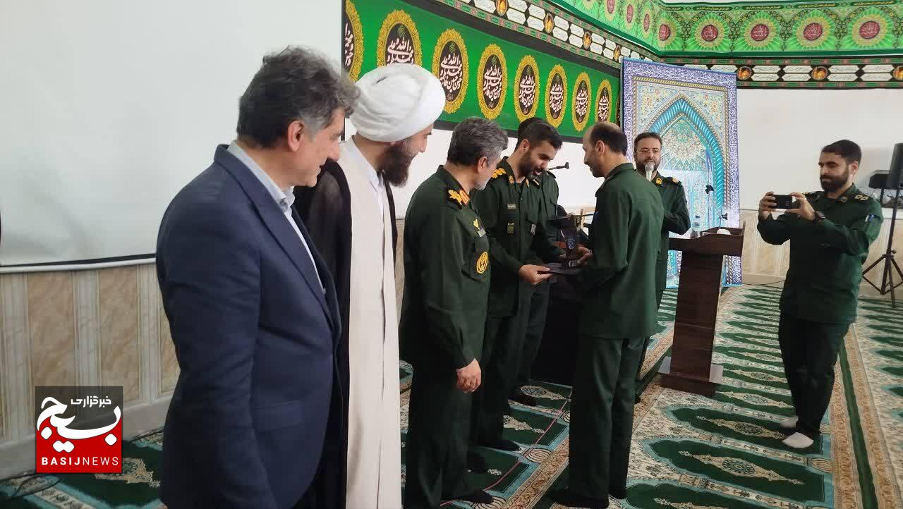 وظیفه ما، تکریم مردم و پاسخگویی در قبال مسئولیت‌هاست