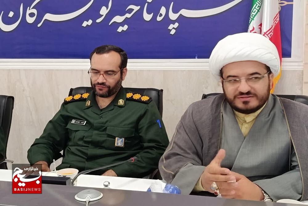 خبرنگاران سربازان خط مقدم تبیین تحریف‌های دشمن