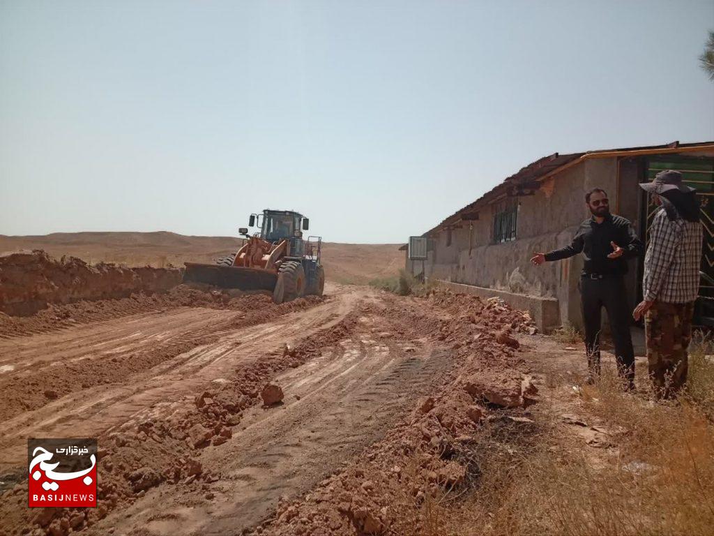 خدمت‌رسانی مهندسین بسیجی به زائران پیاده رضوی در مسیر های منتهی به مشهد مقدس 