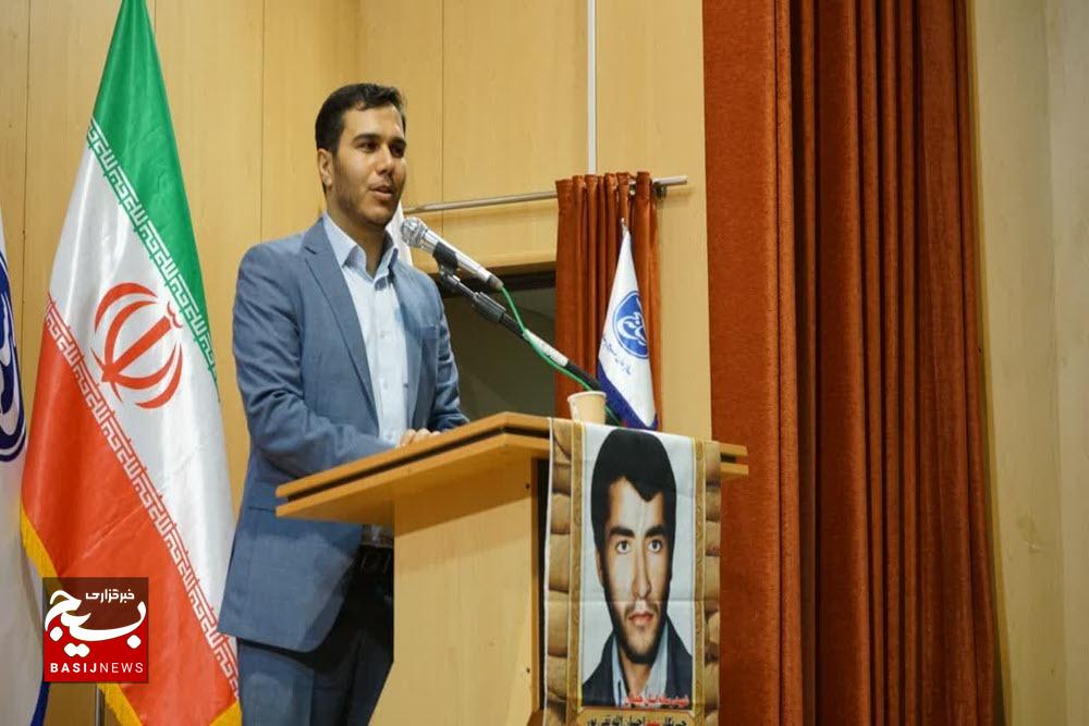 امروز نقش کلیدی رسانه و خبرنگاران در نبردهای شناختی و جنگ‌های نوین است