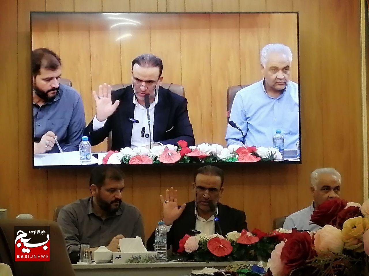 کلنگ زنی ایستگاه راه آهن گناباد با حضور وزیر راه