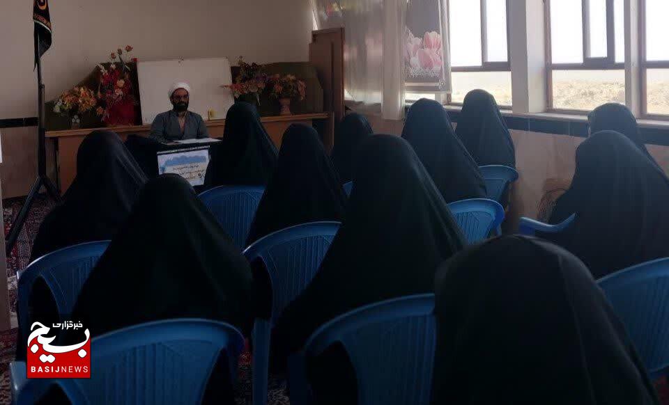 کارگاه یکروزه «ریحانههای تمدنساز» در لوشان کارگاه یکروزه «ریحانههای تمدنساز» در لوشان