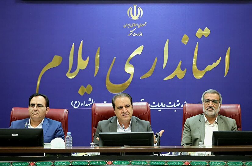 استاندار: وحدت احزاب رمز گذر از چالش‌های ایلام/ظرفیت‌ها نباید قربانی حاشیه شوند