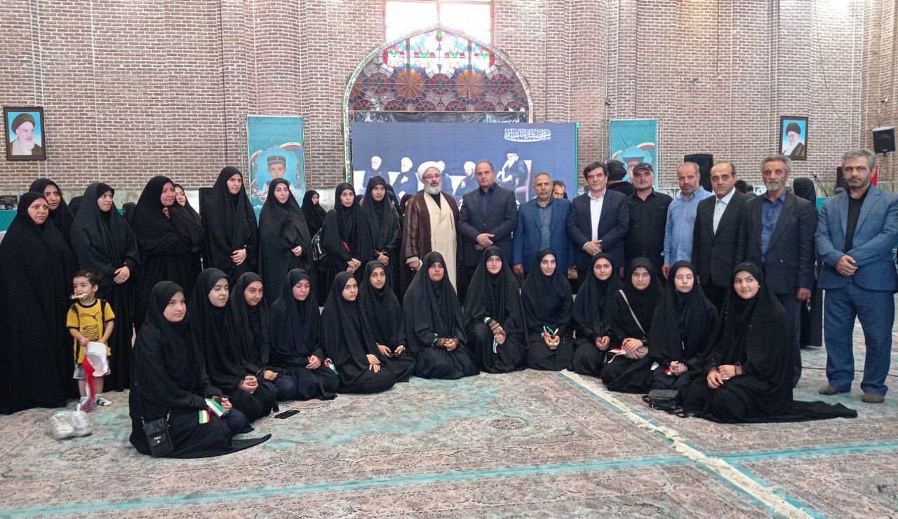 اربعین شکوفه های آذربایجان در تبریز برگزار شد اربعین شکوفه های آذربایجان در تبریز برگزار شد